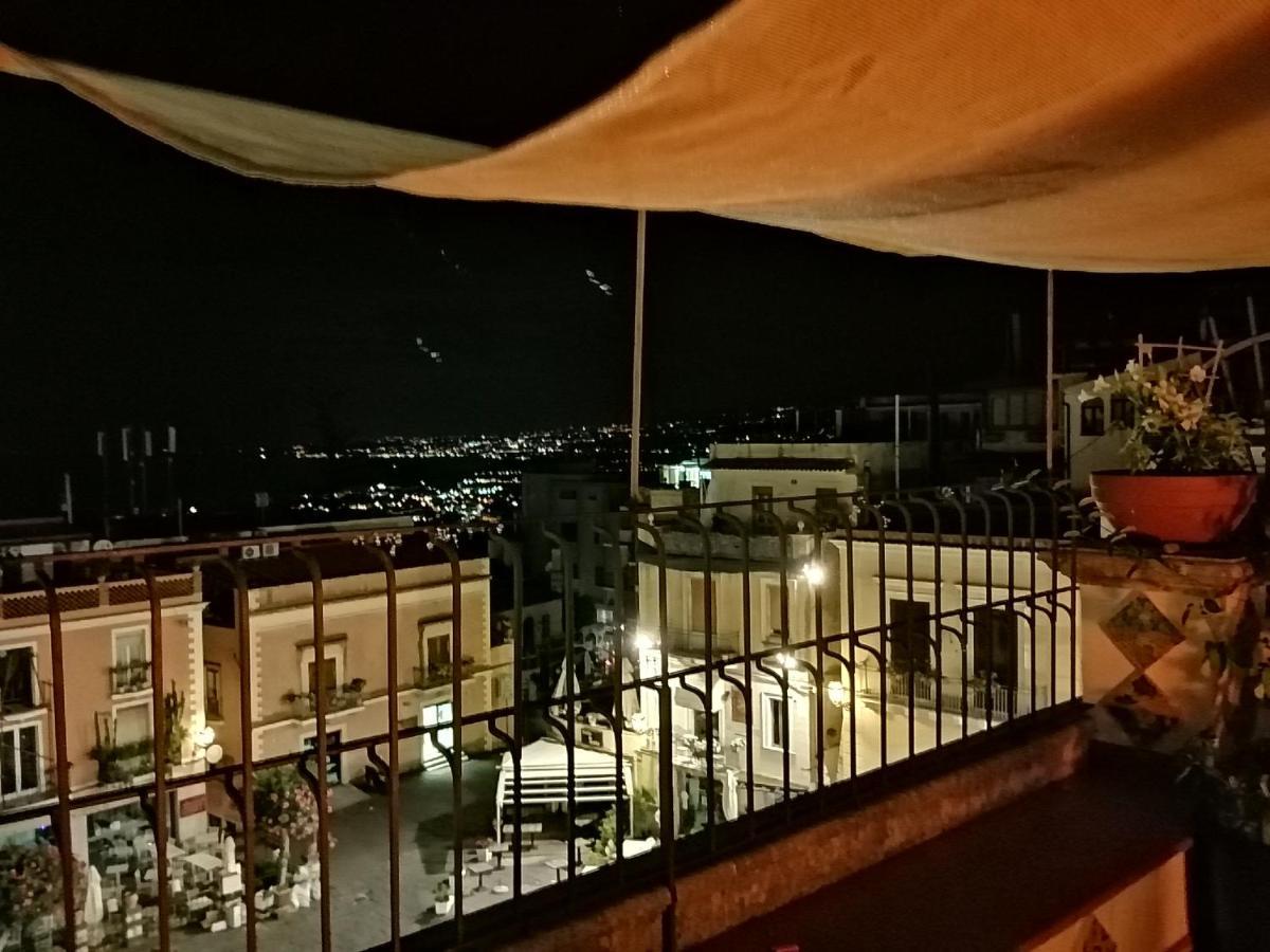 Aly Art Apartment Taormina Duomo, Gulf & Etna View Екстер'єр фото