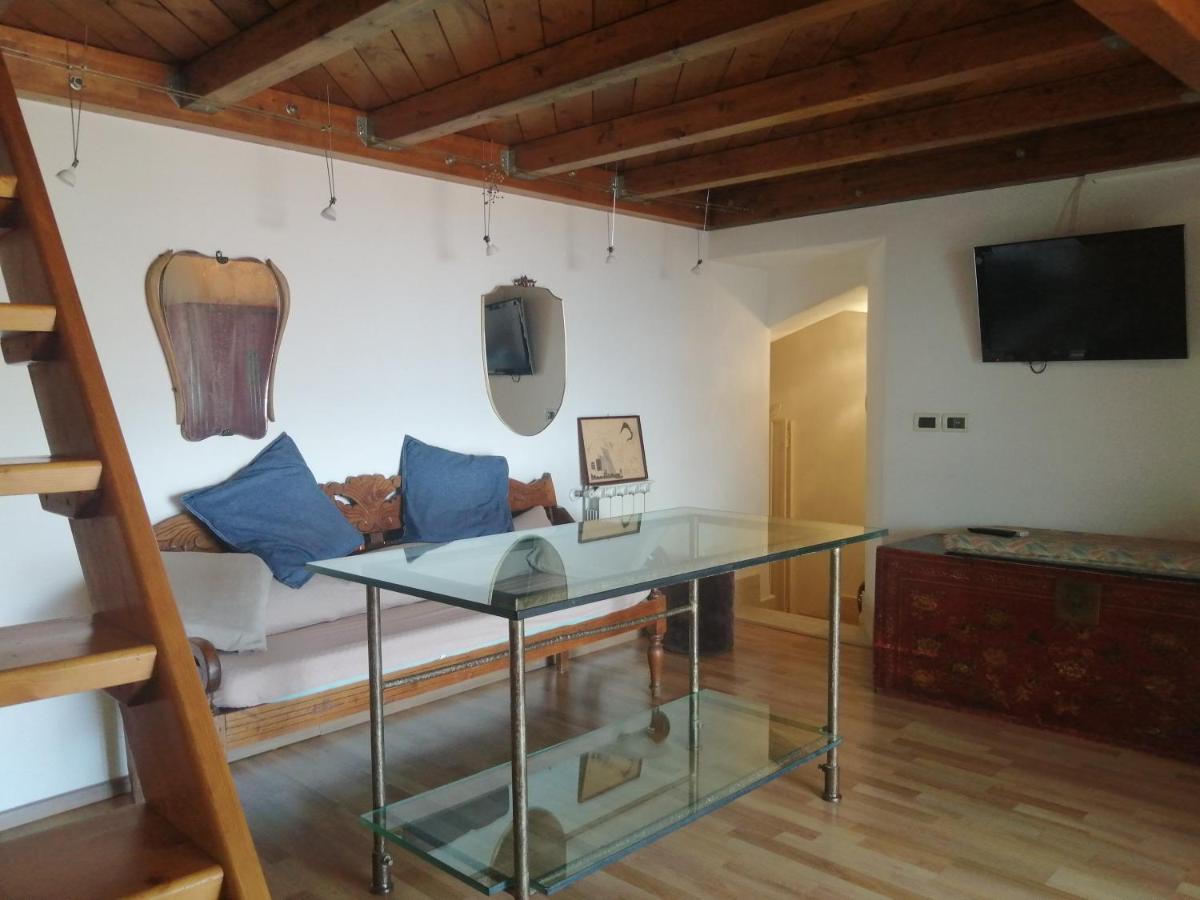 Aly Art Apartment Taormina Duomo, Gulf & Etna View Екстер'єр фото